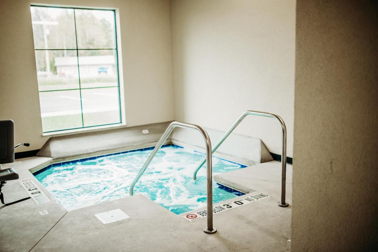 Cobblestone Hotel & Suites International Falls Eksteriør billede